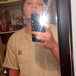 Meet your Posher, Logan